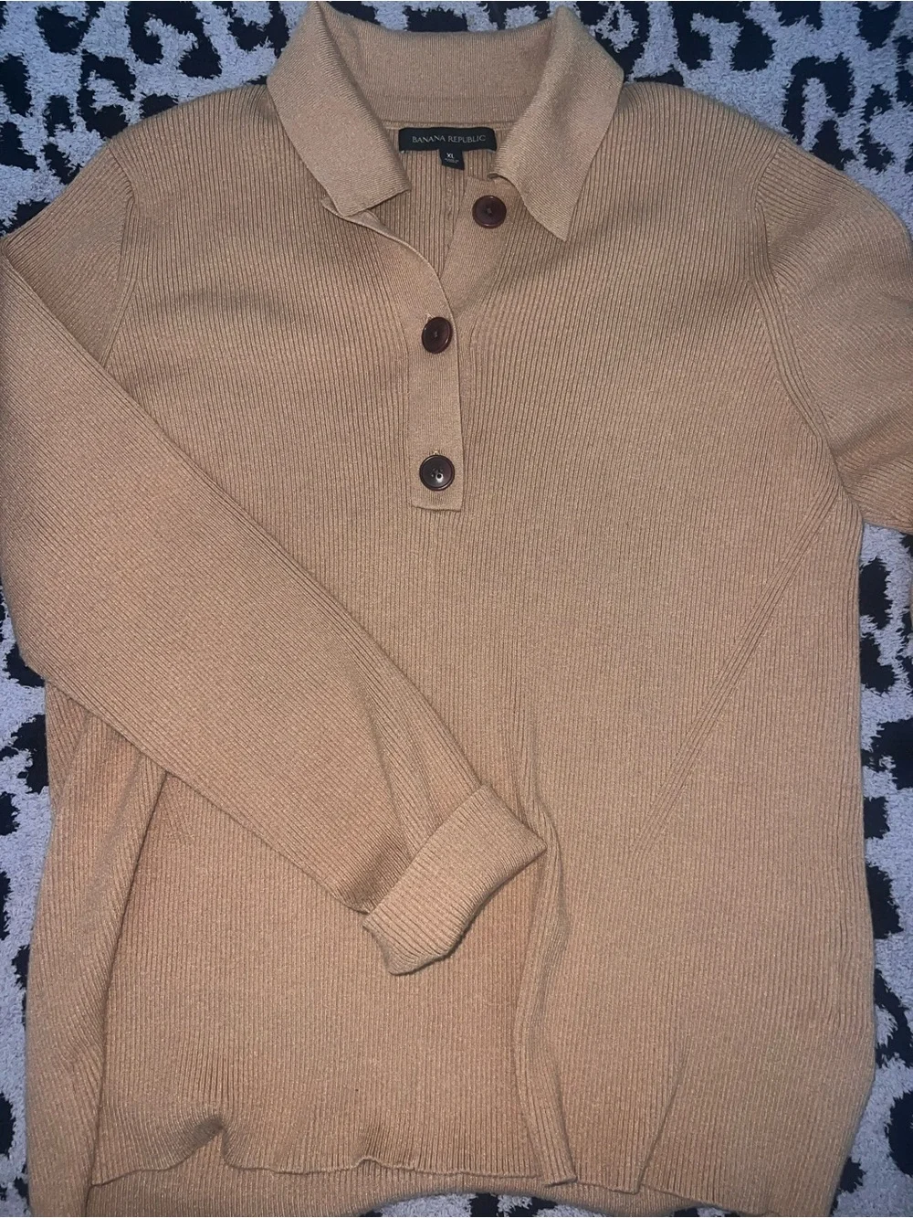 Banana Republic Men's Camel/Tan V-Neck Polo Sweater